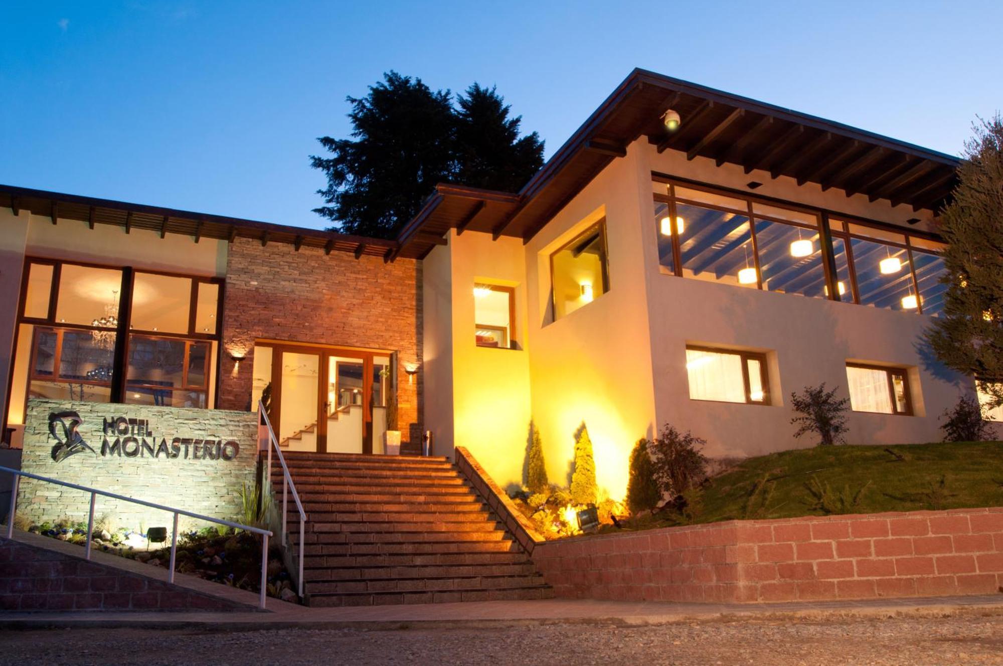 Monasterio Hotel Boutique San Carlos de Bariloche Eksteriør billede
